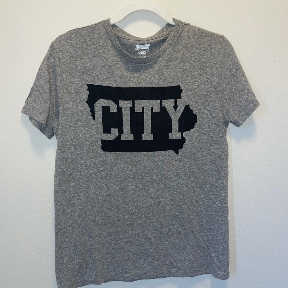 Heather Grey Iowa City Tee